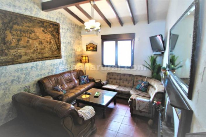 Image No.16-9 Bed Villa for sale