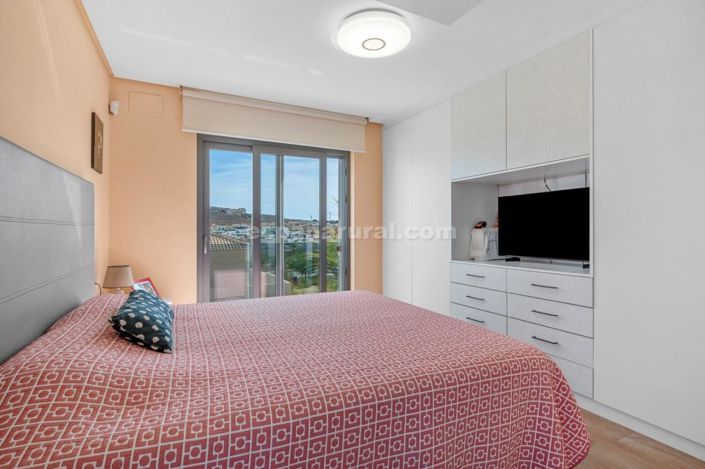 Image No.13-2 Bed Villa for sale