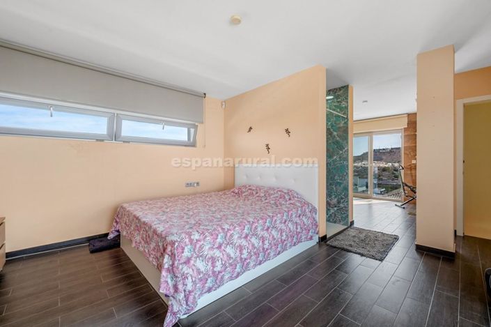 Image No.18-2 Bed Villa for sale