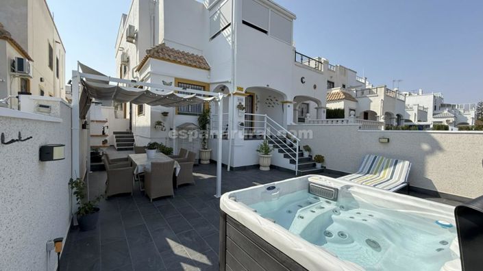 Image No.21-2 Bed Villa for sale