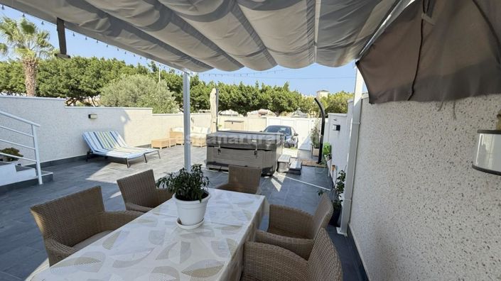 Image No.22-2 Bed Villa for sale