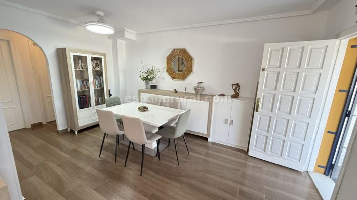 Image No.4-2 Bed Villa for sale