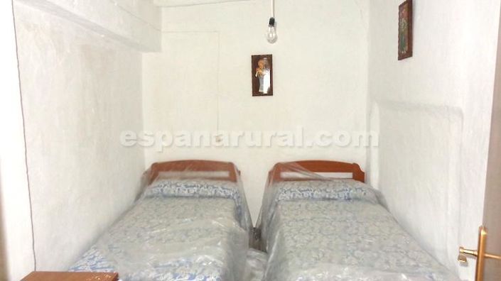 Image No.10-4 Bed Village House for sale