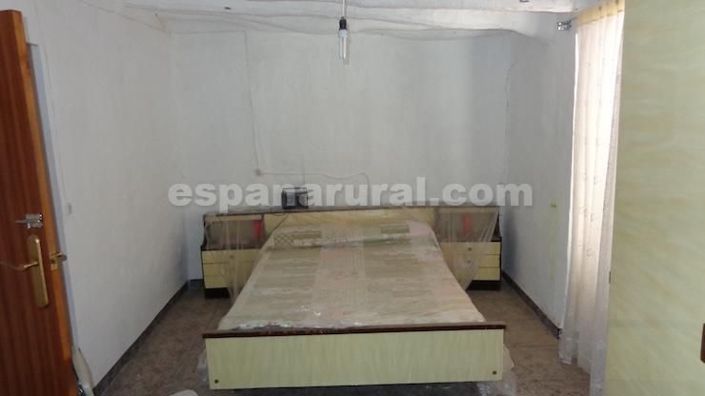 Image No.12-4 Bed Village House for sale