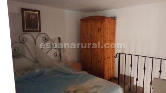 Image No.8-4 Bed Village House for sale