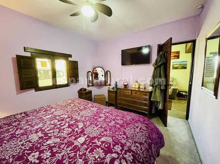 Image No.19-1 Bed Country House for sale