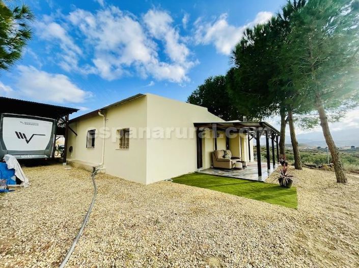 Image No.2-1 Bed Country House for sale