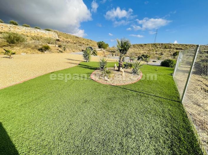 Image No.27-1 Bed Country House for sale