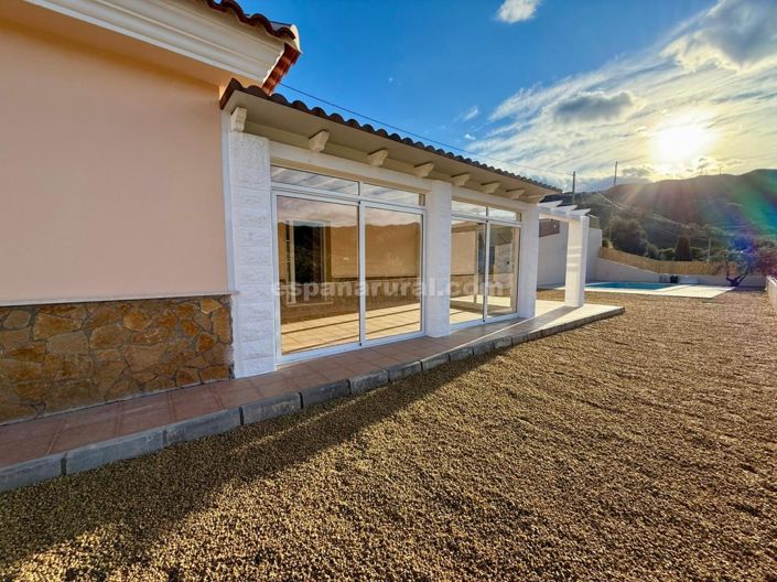 Image No.2-3 Bed Villa for sale