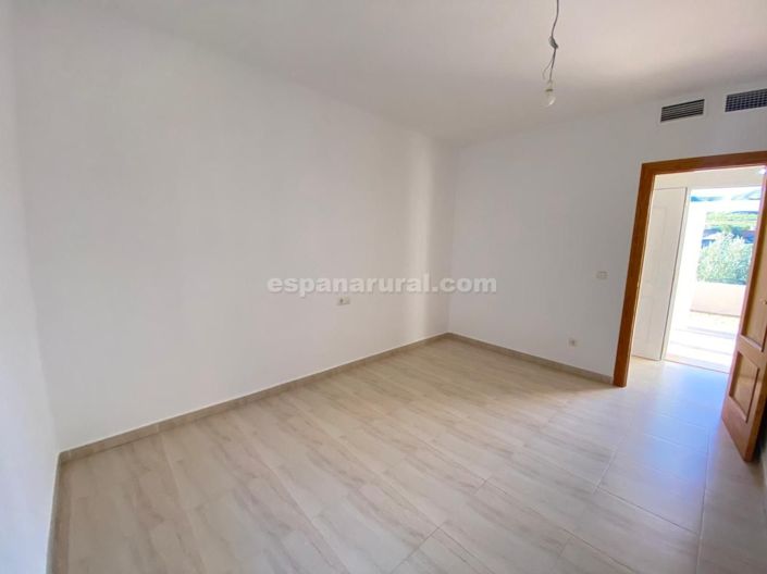 Image No.9-3 Bed Villa for sale