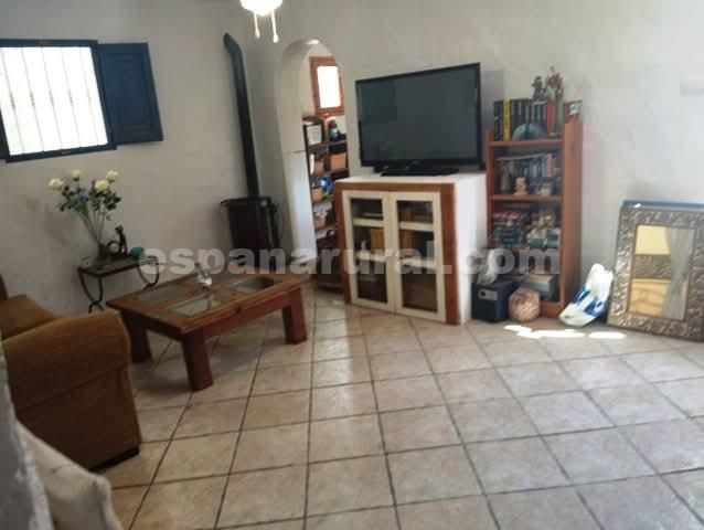 Image No.5-7 Bed Country House for sale