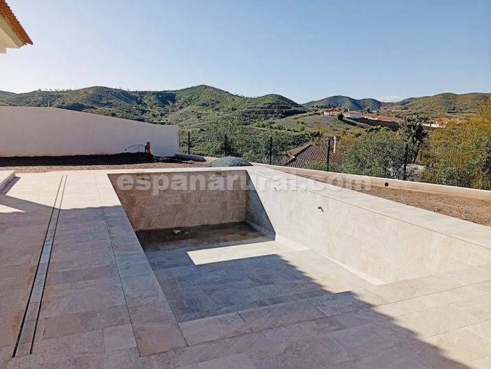 Image No.12-3 Bed Villa for sale