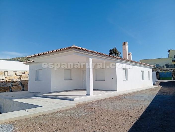 Image No.17-3 Bed Villa for sale