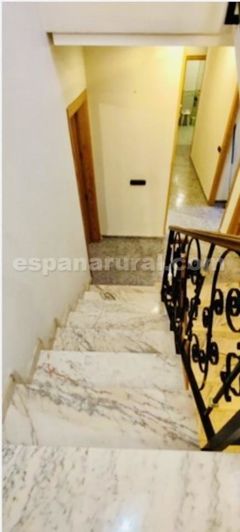 Image No.14-8 Bed Townhouse for sale