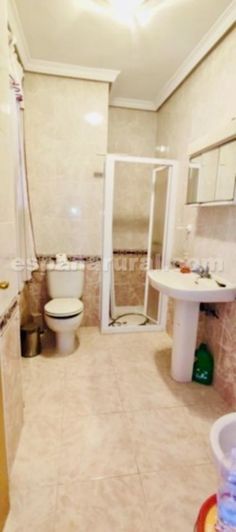 Image No.18-8 Bed Townhouse for sale