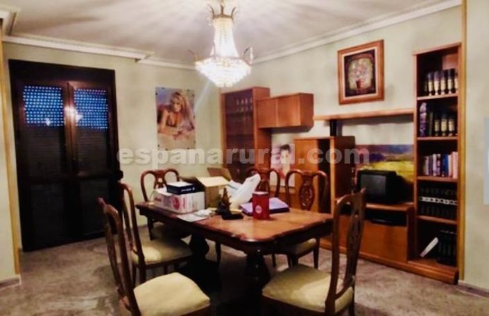 Image No.5-2 Bed Country House for sale