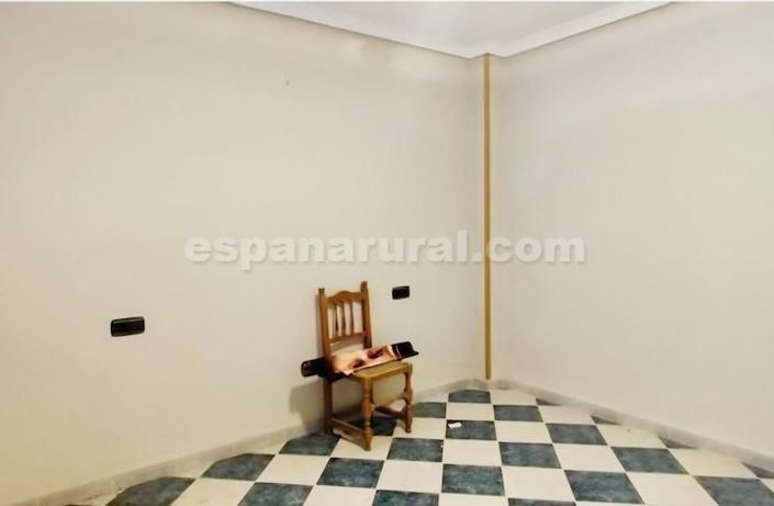 Image No.9-2 Bed Country House for sale