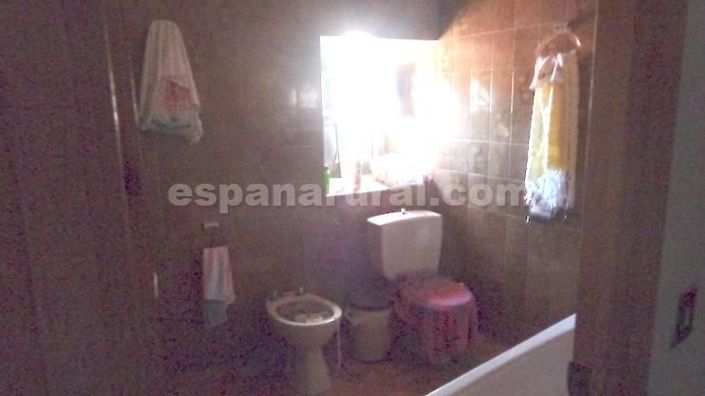 Image No.9-3 Bed Country House for sale