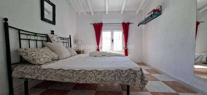 Image No.12-5 Bed Country House for sale
