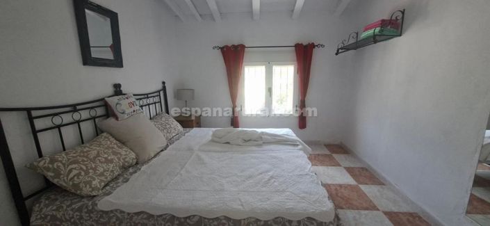 Image No.4-5 Bed Country House for sale