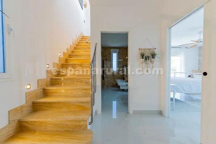 Image No.17-4 Bed Villa for sale