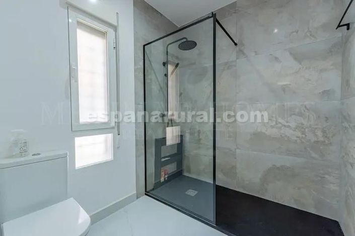Image No.26-4 Bed Villa for sale