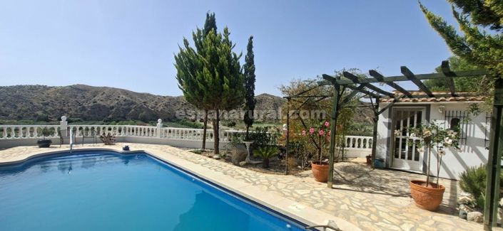Image No.20-3 Bed Villa for sale