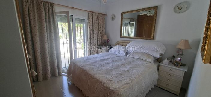Image No.8-3 Bed Villa for sale