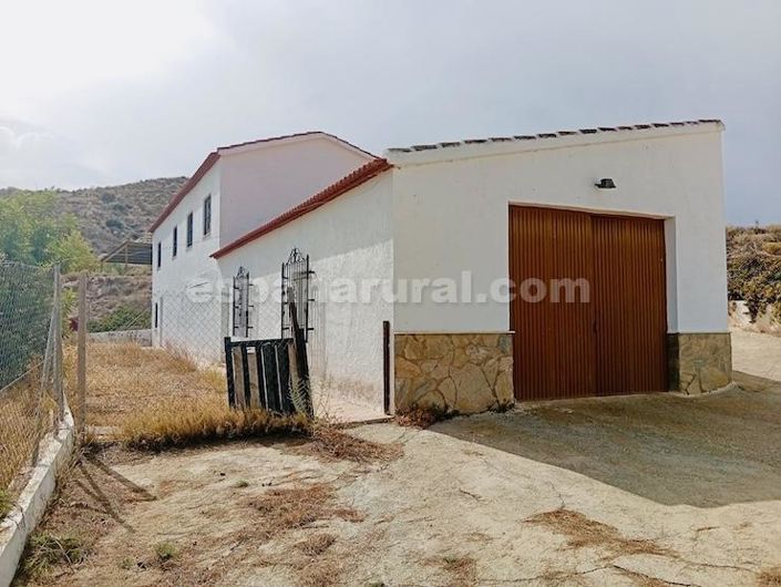 Image No.9-3 Bed Country House for sale