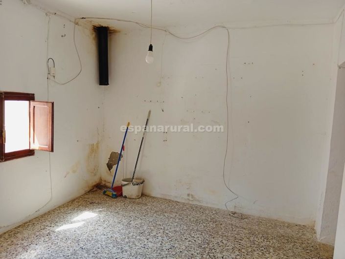 Image No.15-3 Bed Village House for sale
