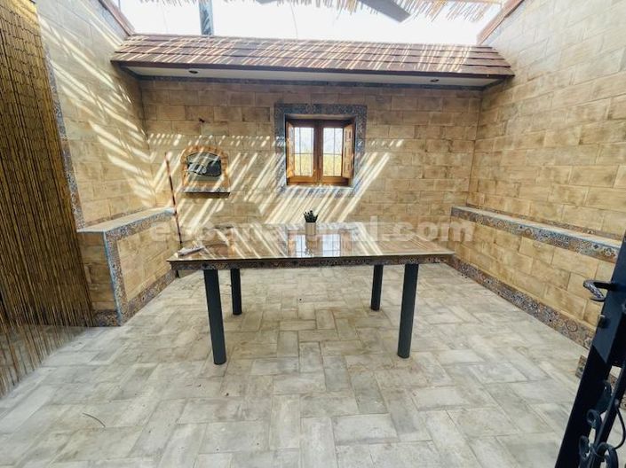 Image No.17-4 Bed Country House for sale