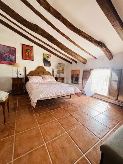 Image No.21-4 Bed Country House for sale
