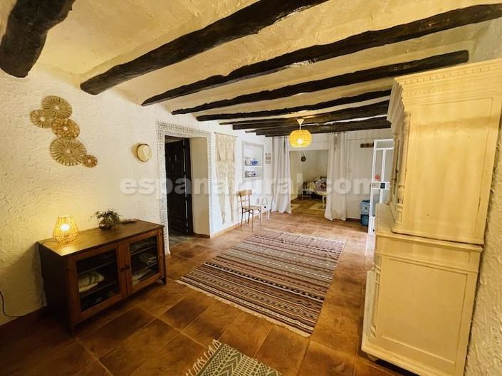 Image No.6-4 Bed Country House for sale