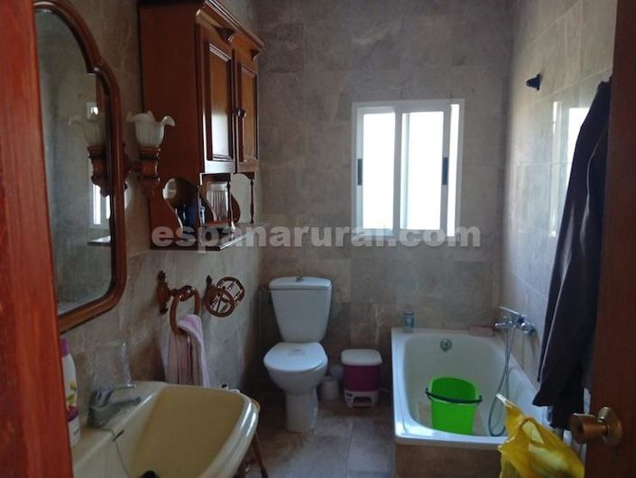 Image No.6-5 Bed Country House for sale