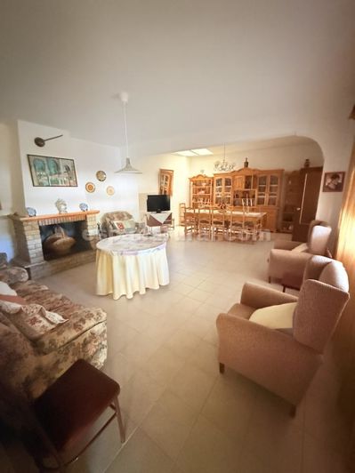 Image No.16-8 Bed Country House for sale