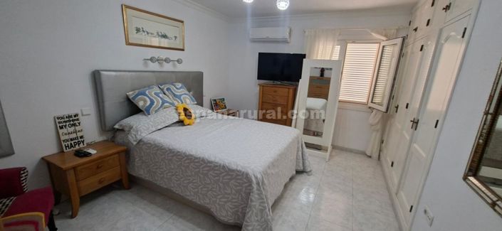Image No.12-6 Bed Villa for sale