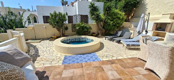 Image No.19-6 Bed Villa for sale