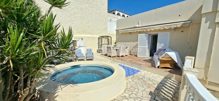 Image No.20-6 Bed Villa for sale