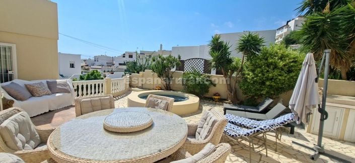 Image No.24-6 Bed Villa for sale