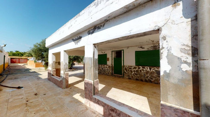 Image No.2-5 Bed Townhouse for sale