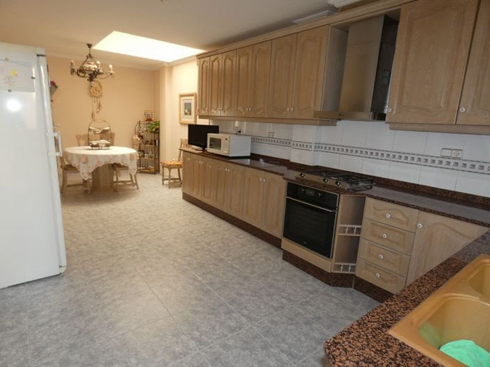 Image No.12-4 Bed Villa for sale