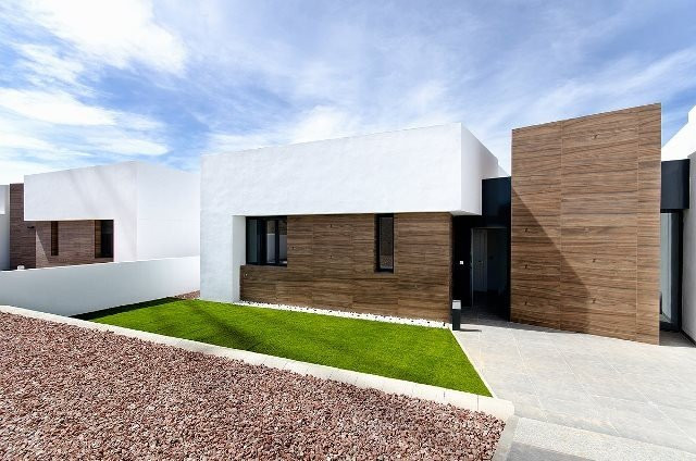 Image No.2-3 Bed Villa for sale