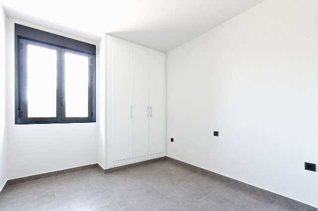 Image No.8-3 Bed Villa for sale