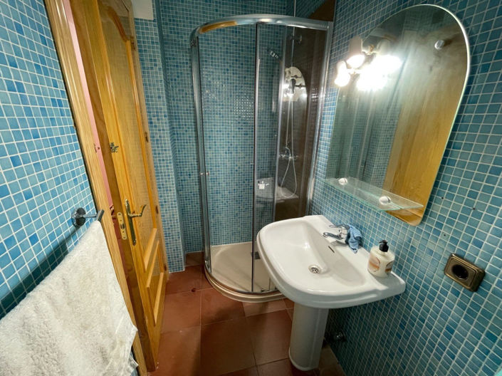 Image No.20-6 Bed Villa for sale