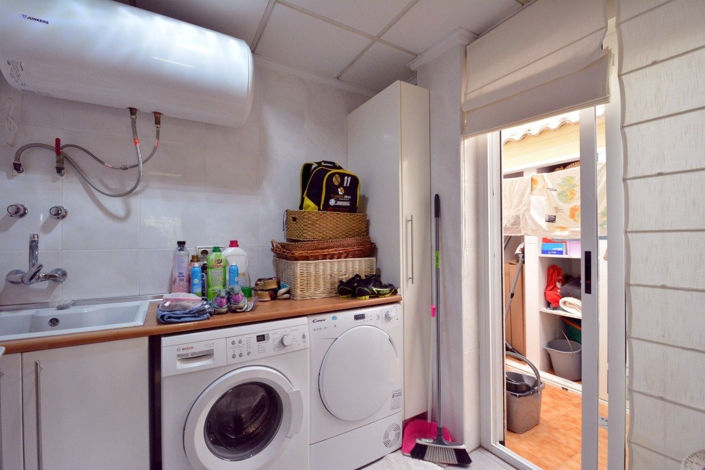 Image No.23-4 Bed Country House for sale