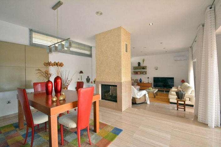 Image No.25-4 Bed Country House for sale