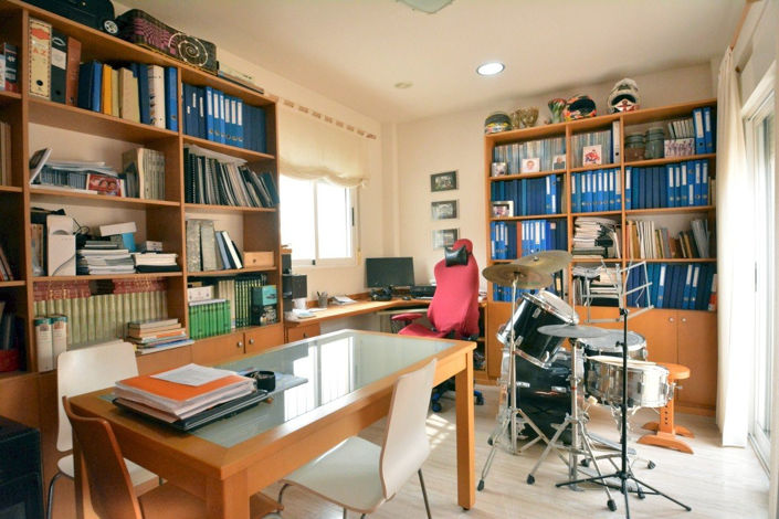 Image No.43-4 Bed Country House for sale