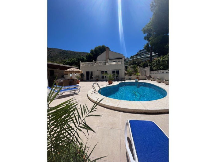 Image No.25-4 Bed Villa for sale