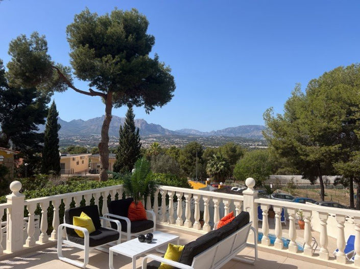 Image No.30-4 Bed Villa for sale