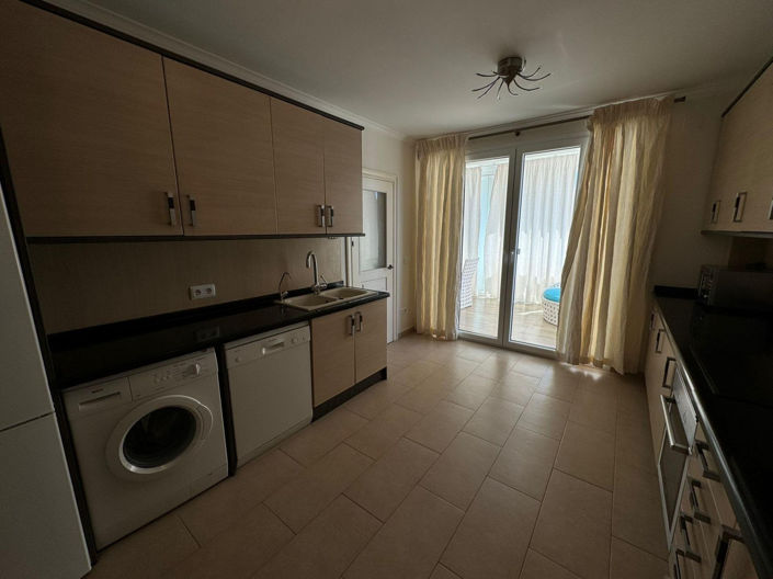 Image No.10-4 Bed Villa for sale